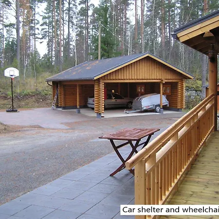 Spacious With Great Scenery And Nature Pertunmaa